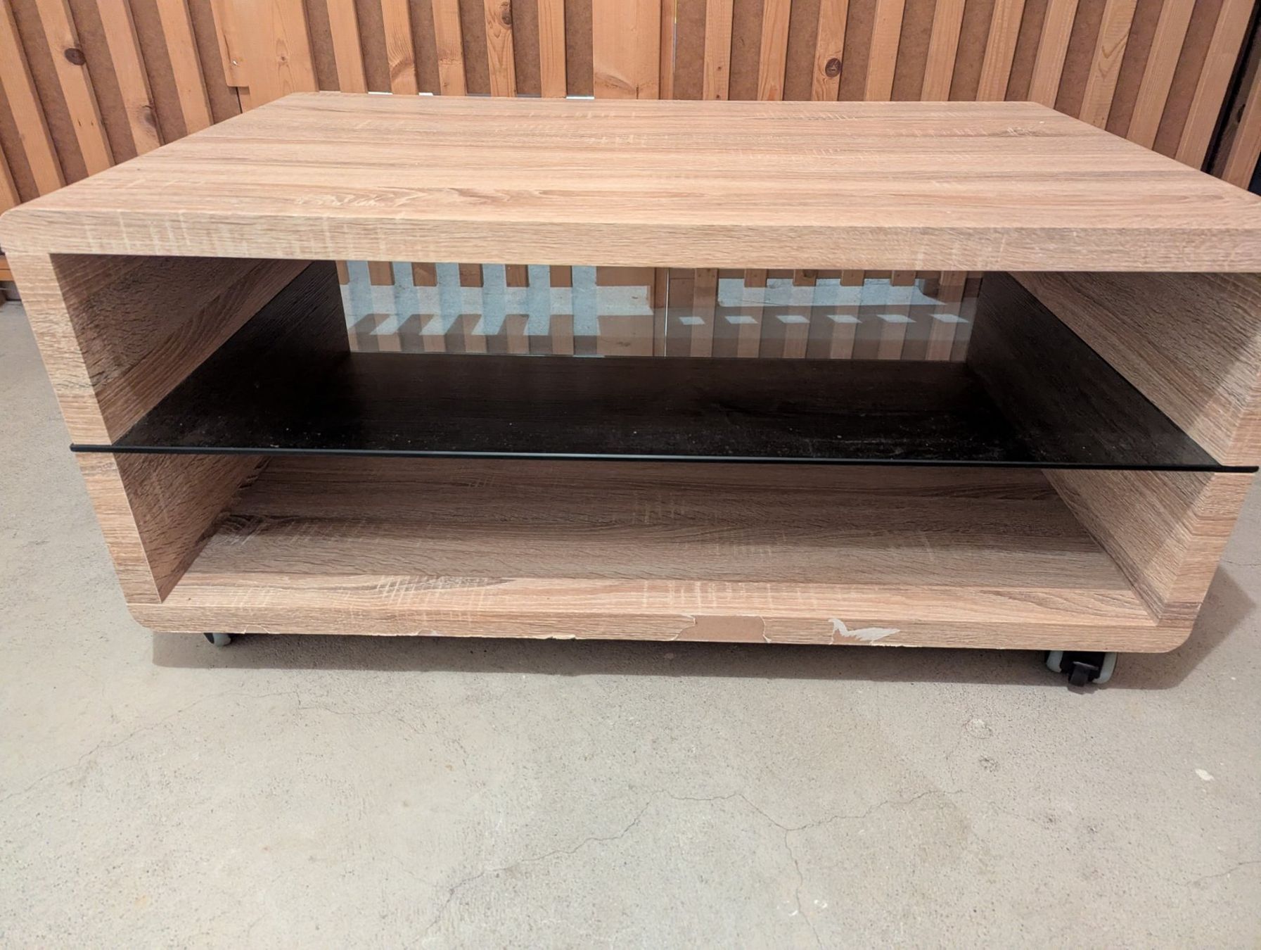 Tische: Gratis Couchtisch – Gebraucht aus Zürich von ivan0102 2