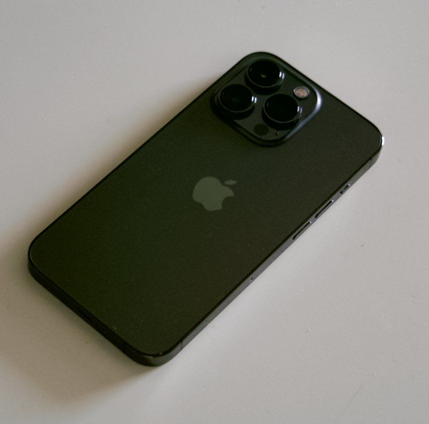 Apple Handys / Smartphones: IPhone 13 Pro 512 Go + Smallrig cage – Gebraucht aus Denges von Alainh7 1