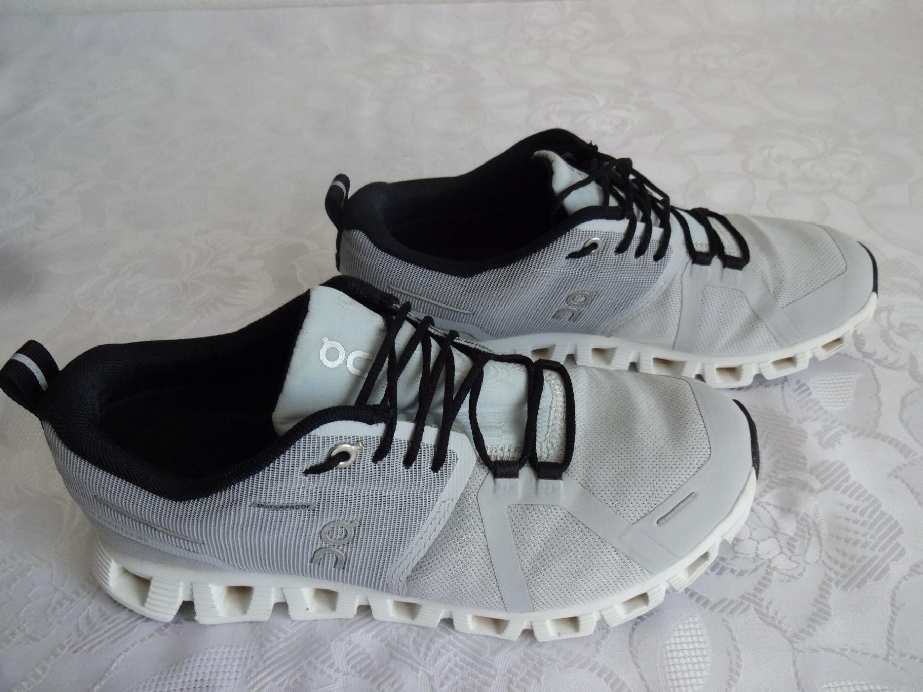 On Scarpe da donna: ** ON ** Schuhe Nr.40 – Usato da Frauenfeld venduto da Reyy58