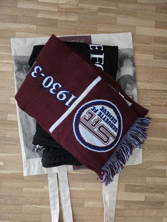Écharpe Servette FC 1930-31 Adieu Les Charmilles 2002-03 + 