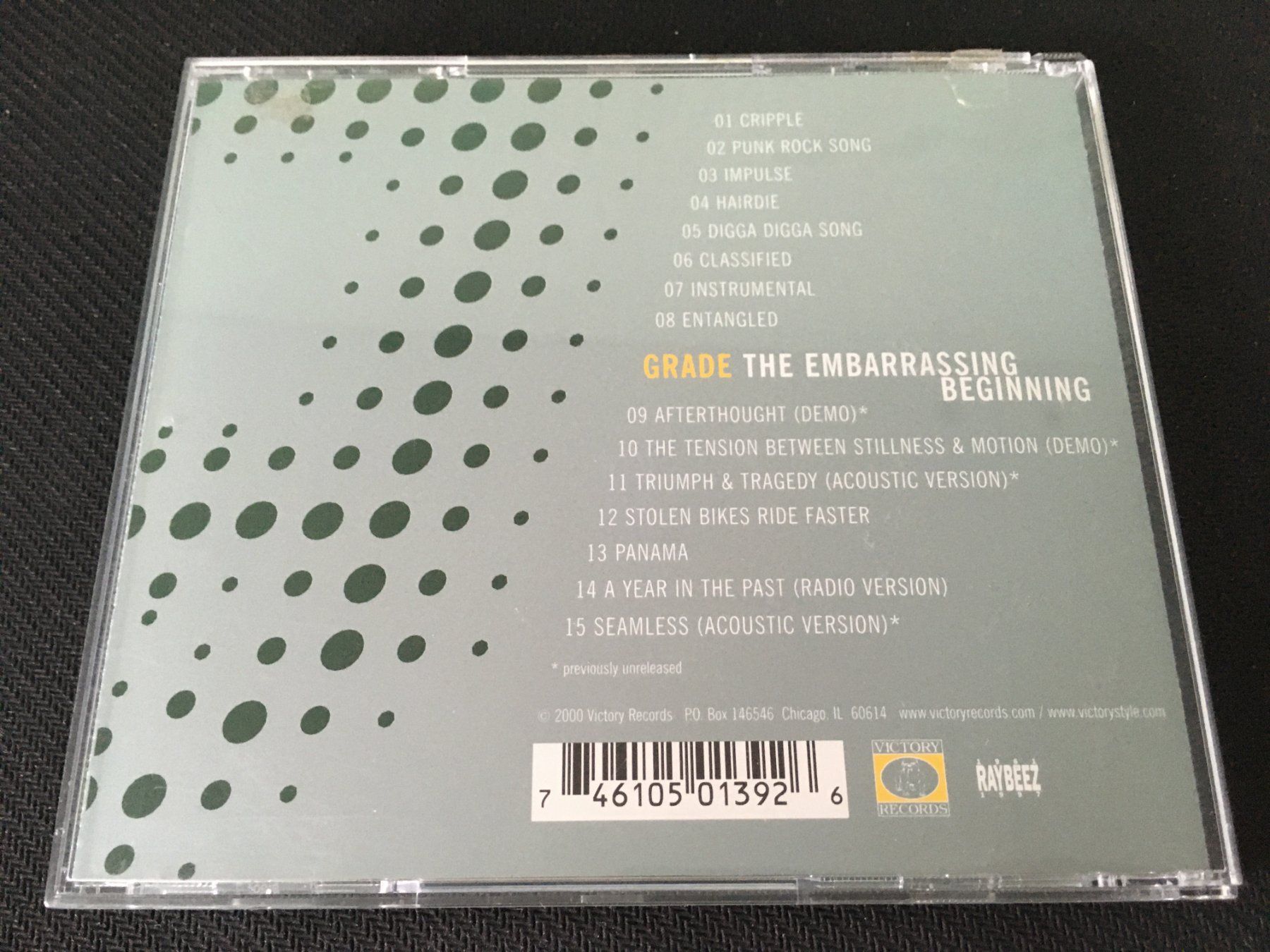 CDs: Grade - The Embarrassing Beginning -CD- – Gebraucht aus St.Gallen von MedienJoe 2