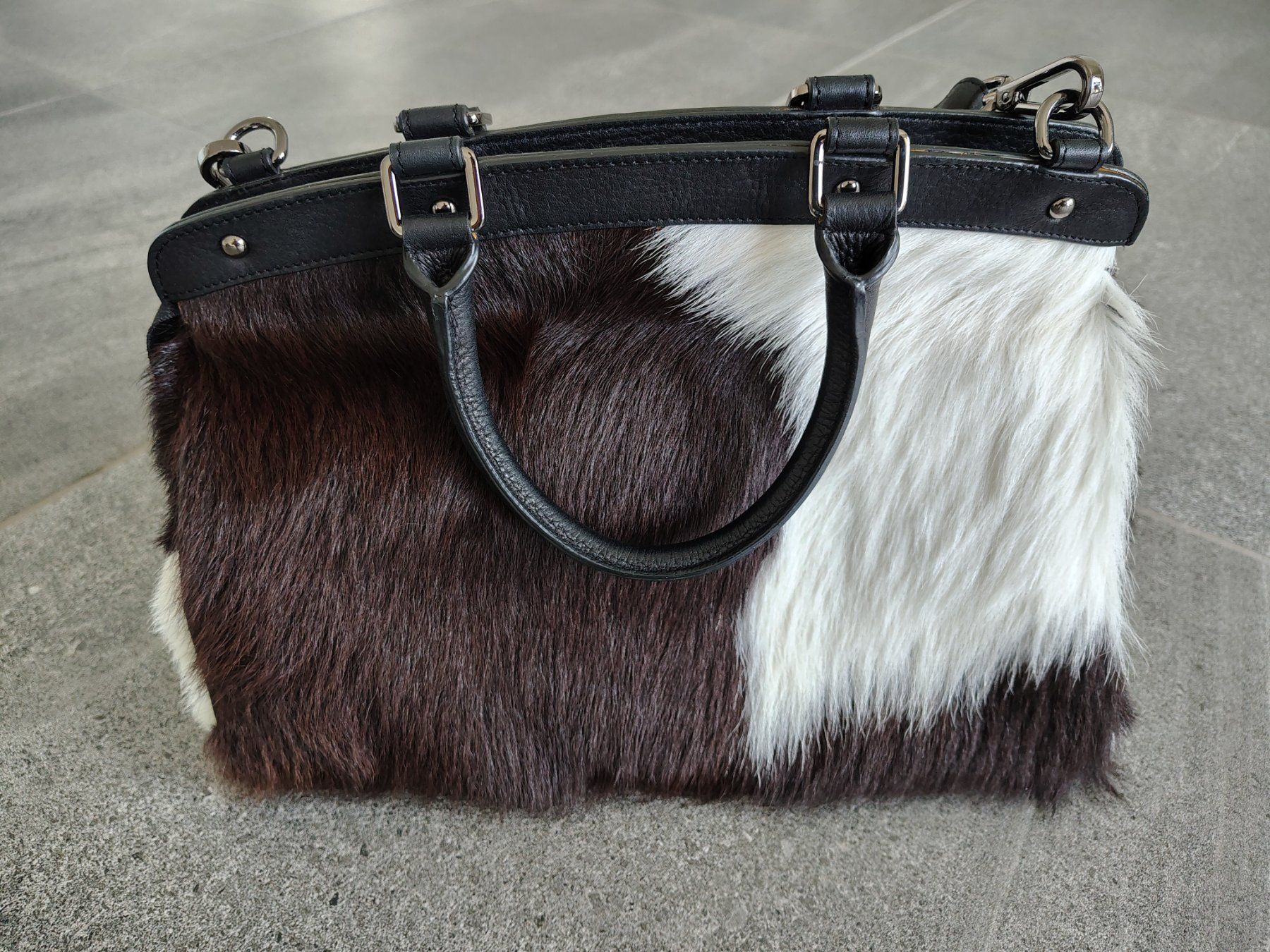 Borse da donna: Kuhfelltasche wie neu von correct – Nuovo (secondo la descrizione) da Gelterfingen venduto da biete123 4
