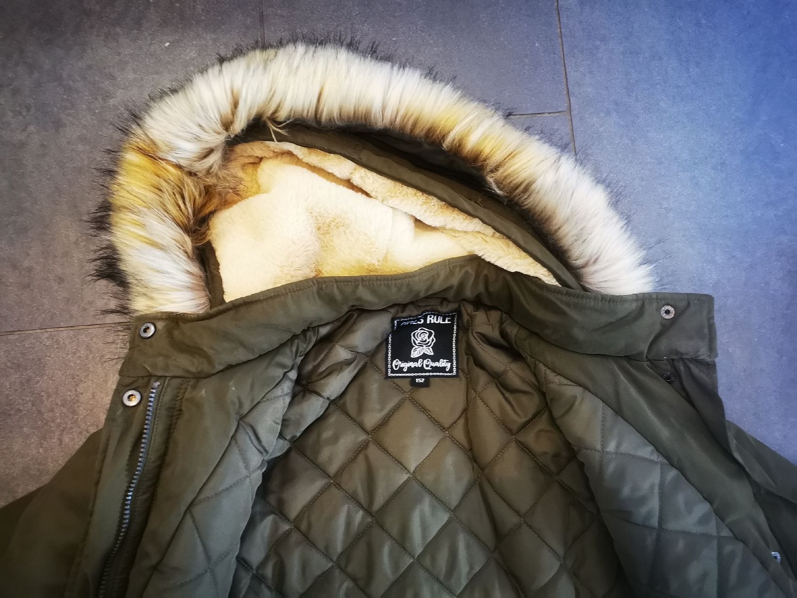 Giacche & Cappotti: Mädchenparka Grösse 152 – Nuovo (secondo la descrizione) da Geuensee venduto da claukau 2