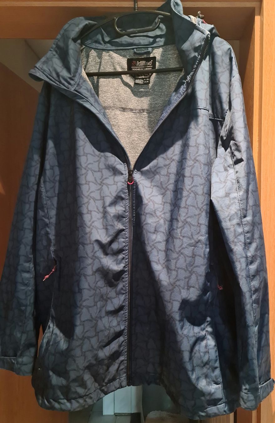 Killtec Giacche: Killtec-Regenjacke, neuwertig – Usato da meinisberg venduto da Goelu64