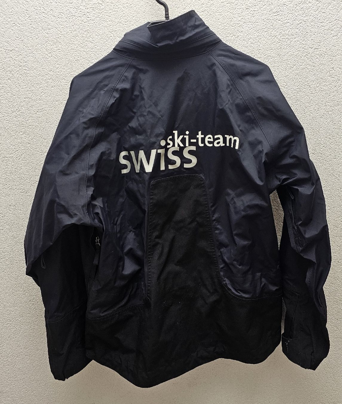 Giacche: Descente Swiss Ski Team Jacke – Usato da Payerne venduto da UpPower 1