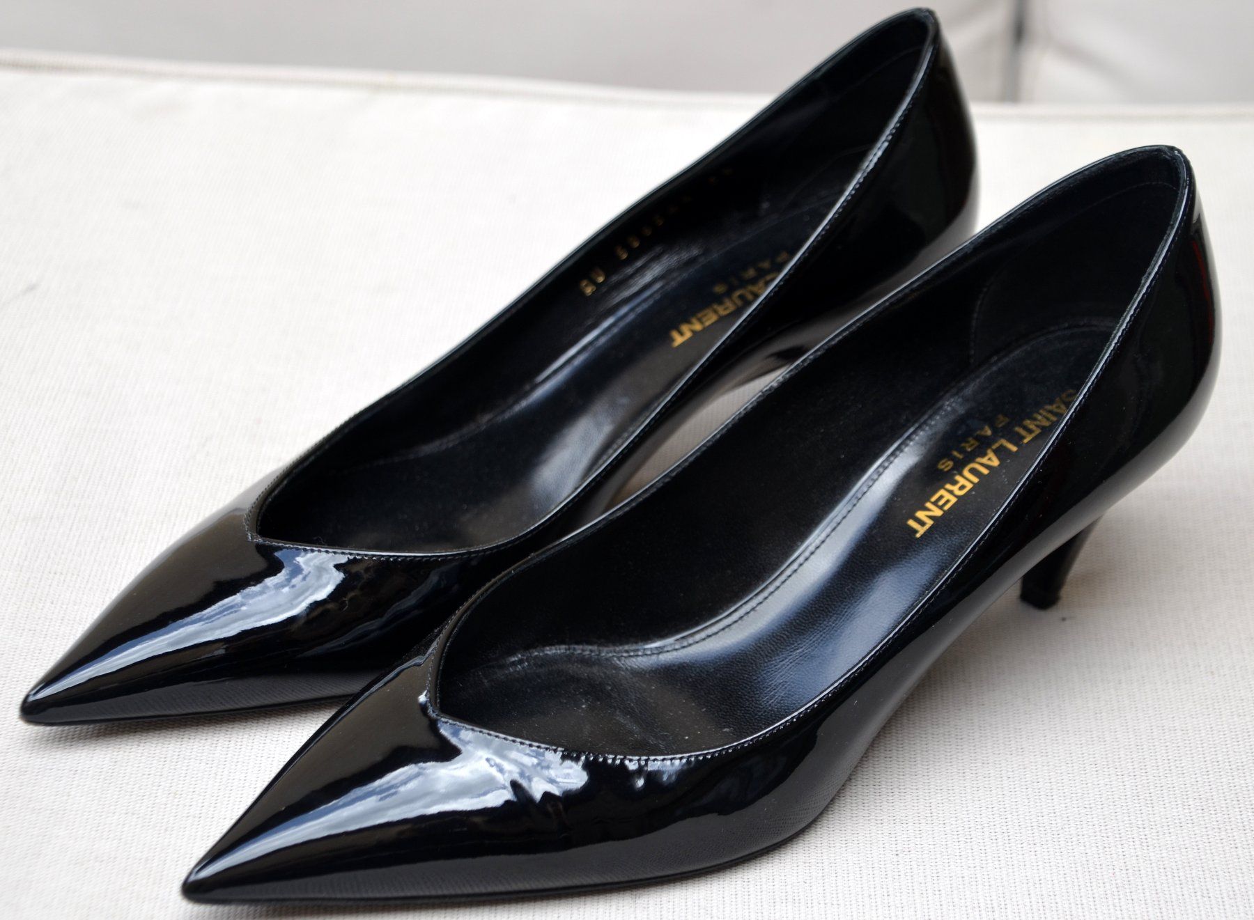 Saint Laurent Scarpe da donna: Saint Laurent Pumps .38 – Usato da Collonges venduto da arashee 3