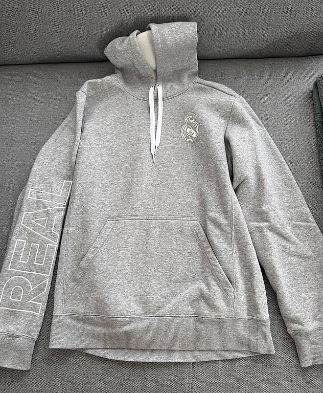 Maglioni & Felpe: Pullover Real Madrid – Usato da Balzers venduto da Lorena-H