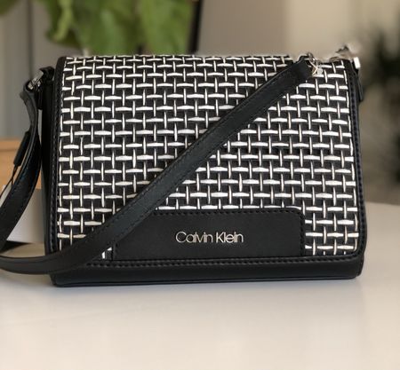 Calvin Klein Handtasche Schwarz/Weiss - Neu mit Etikett!