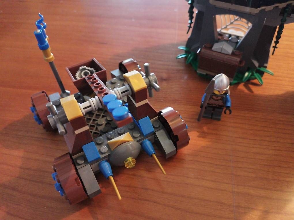 Lego Kit di costruzioni: LEGO Castle 70403 – Usato da Stans venduto da Findus7318 3