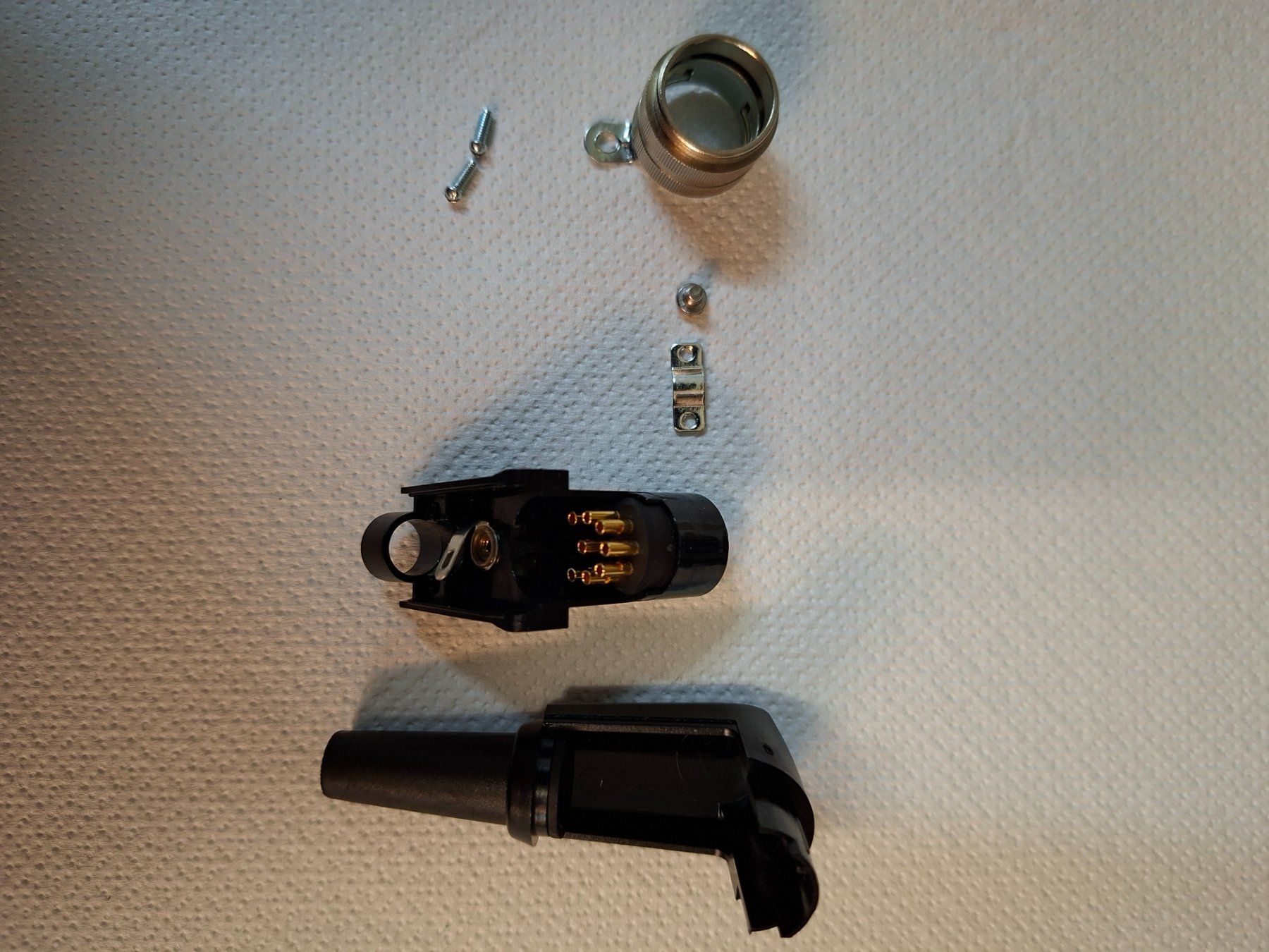 Componenti elettronici: Stecker, Buchse, 8 pol. – Usato da Niedergösgen venduto da piccorx5 9