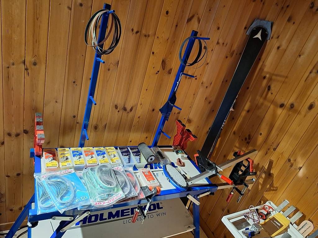 Tutti gli attrezzi: Komplett ausgestattetes Ski-Service-Set – Usato da Herbriggen venduto da mar_59kp 3