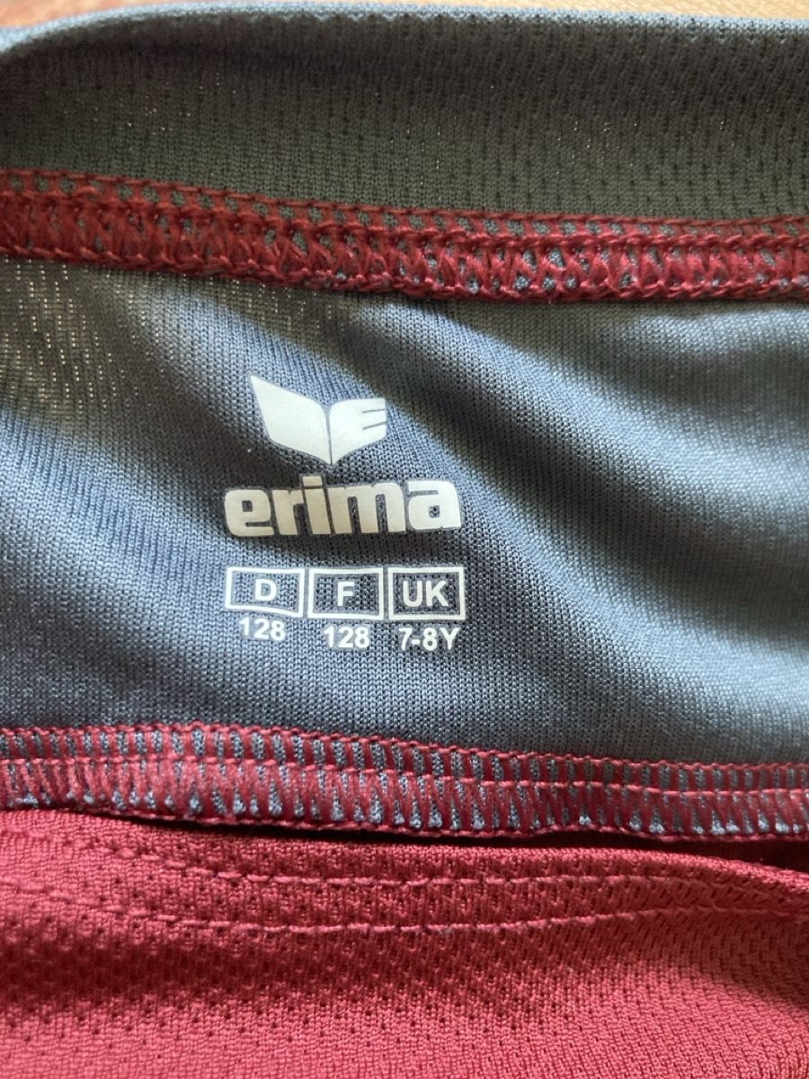 Erima Lotti & Set di vestiti: Sportkleidung Grösse 128 – Usato da Selzach venduto da SB09 2