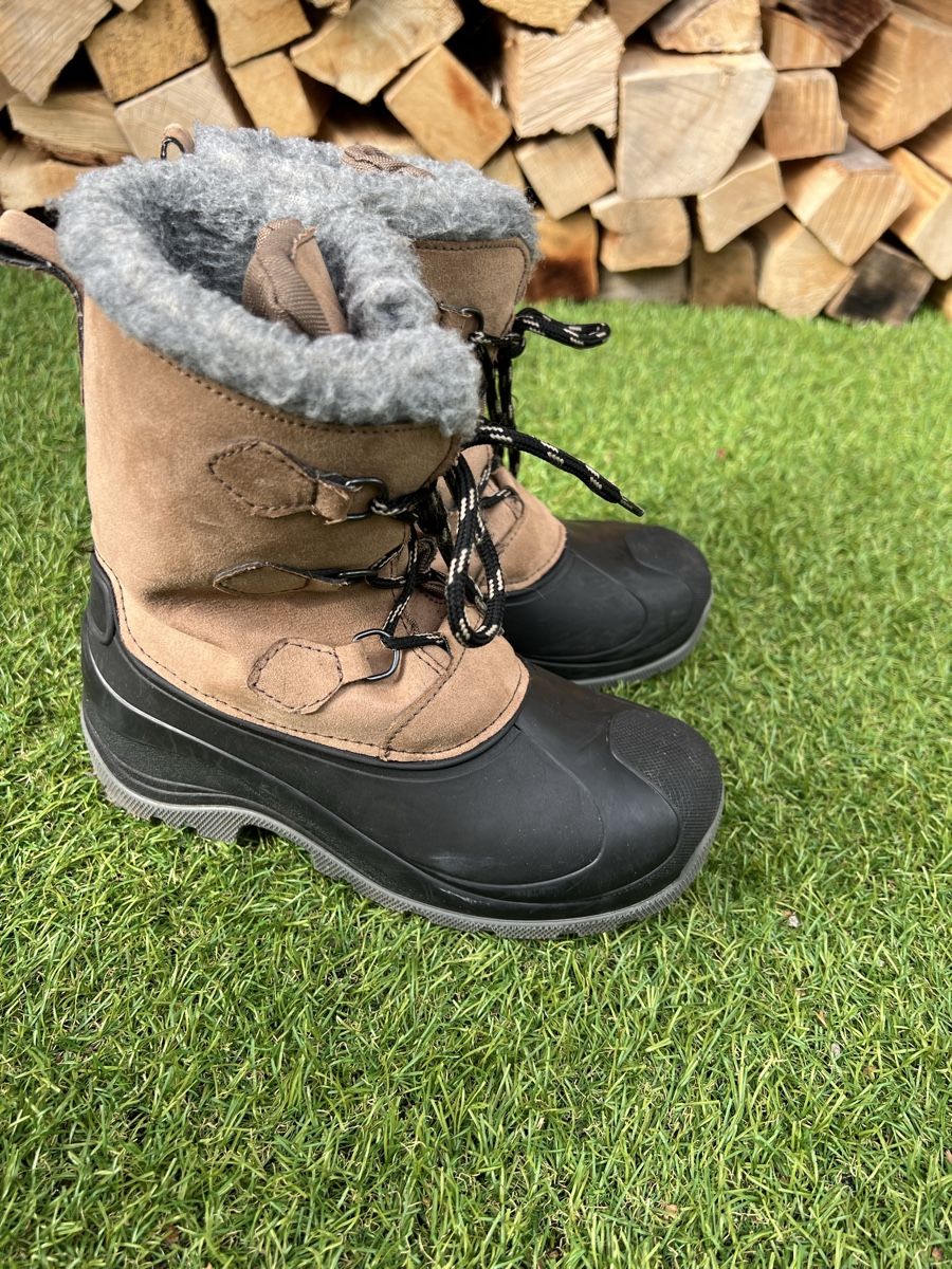 Schuhe für Jungen: Warm Winter Boots, Gr. 33 Kids – Gebraucht aus Horgen von CarmenRL 5