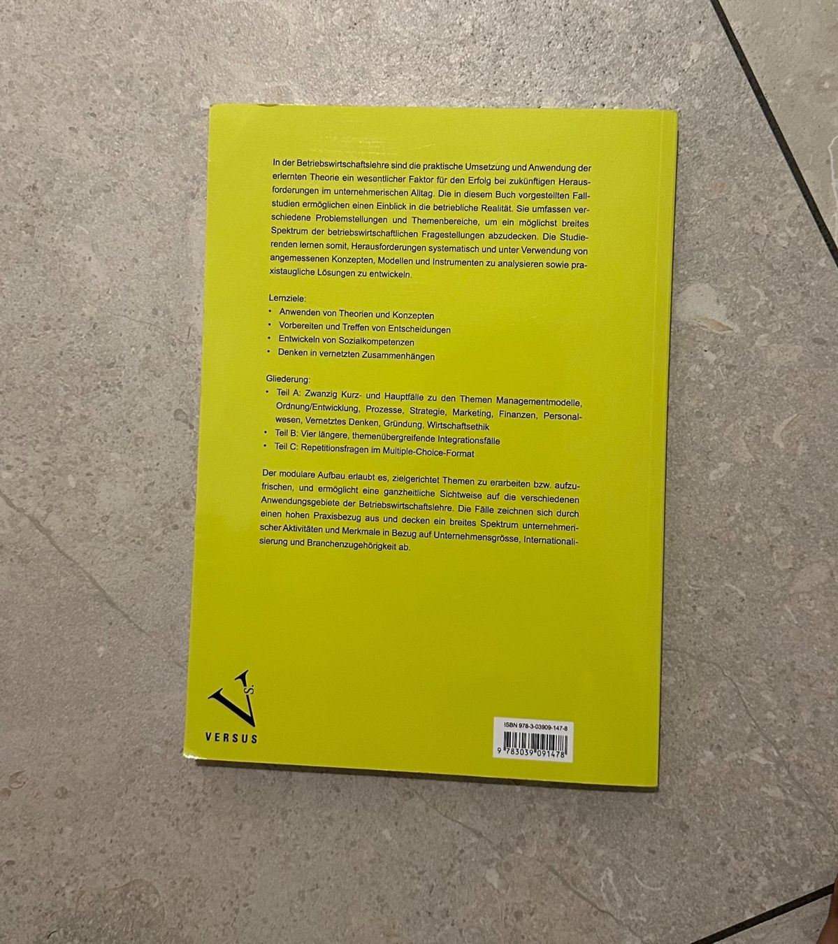 Bücher: BWL Casebook – Gebraucht aus Lyss von PA0000 1