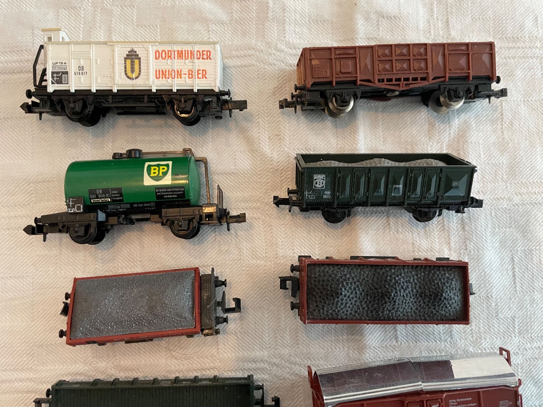 Modellini di ferrovie: 10 Güterwagen Spur N – Usato da Rorschach venduto da Karotten 4