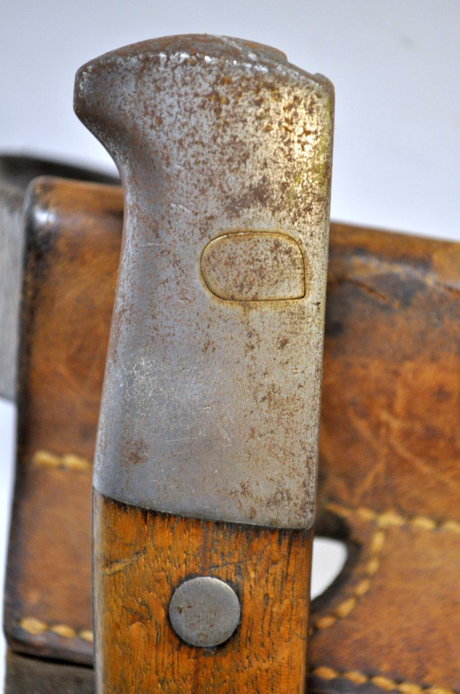 Schweizer Armee Armi bianche: Ancienne "grande" baïonnette armée Suisse – Usato da Neuchâtel venduto da Neuchatel 8