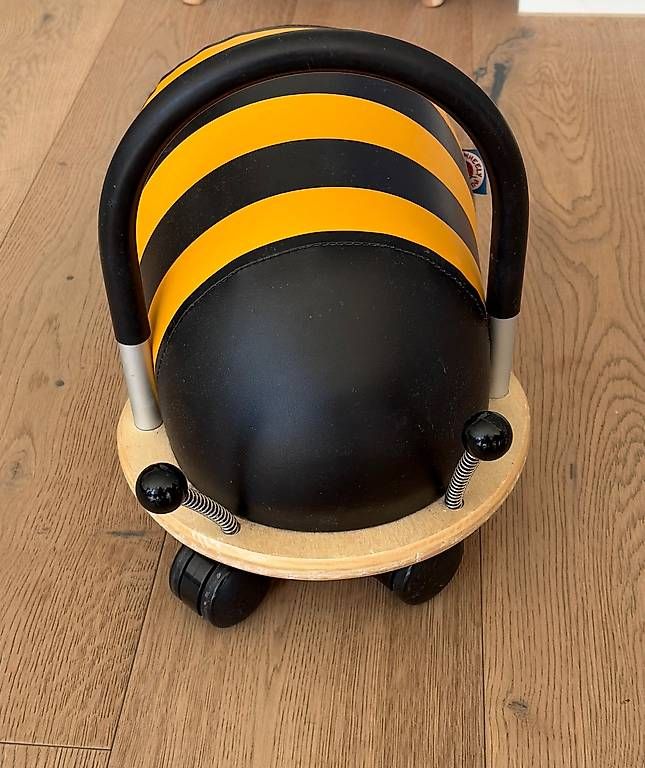 Fahrzeuge für Kinder: Wheely Bug Biene – Gebraucht aus Neerach von dom_zk5x