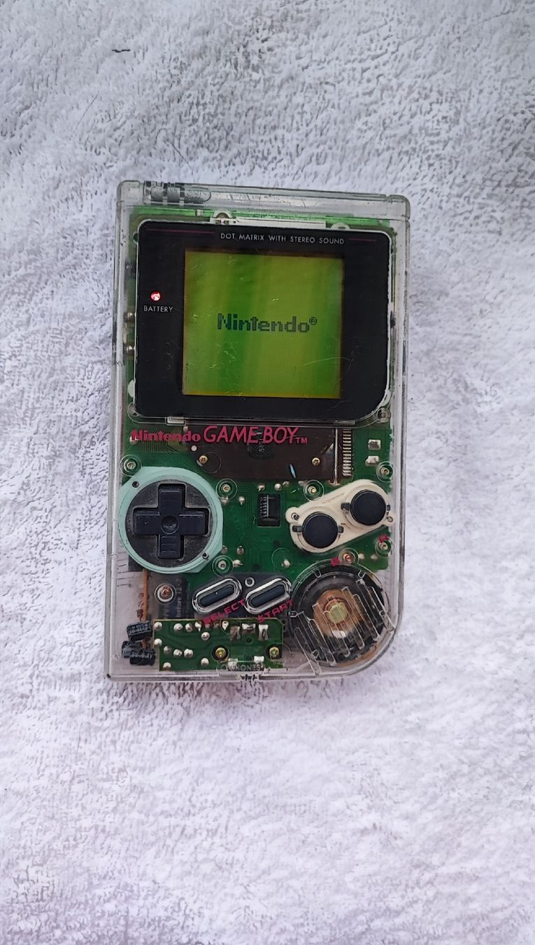 Nintendo Jeux: Original Nintendo Game Boy DMG-01 Transparent/Clear. – D'occasion à Zollikofen par zar_j67f