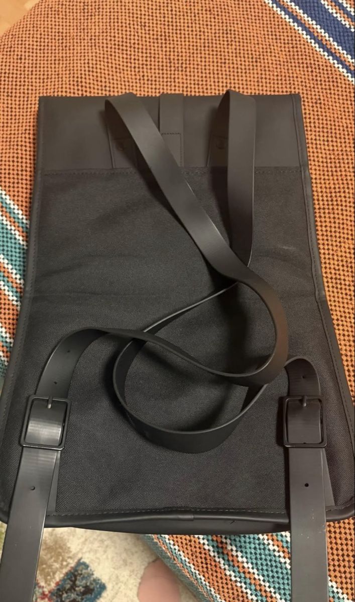 Rains Sacs à dos: Rains Rucksack – D'occasion à Dottikon par nai_c5jy 1