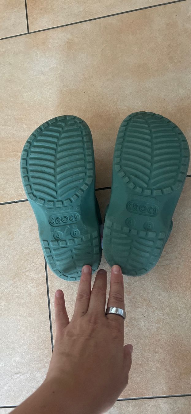 Scarpe per ragazzi: Clogs Kunststoff grün Grösse ca.34-35 – Usato da Langnau am Albis venduto da dodi83 1
