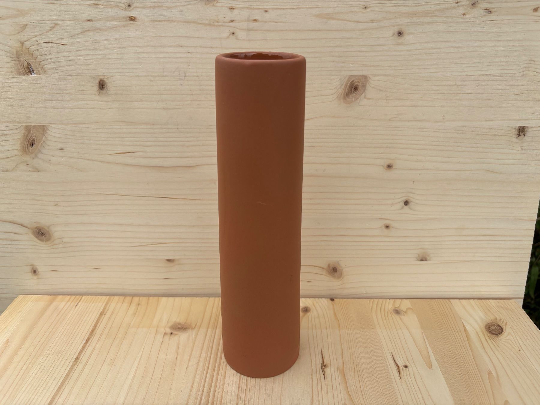 Vasi & Recipienti: Atelier Agave Vase Chimney Small Terracotta – Usato da Feldbach venduto da Olive1 2