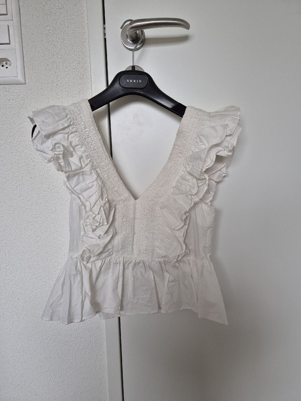 H&M Top: Weisses Hinguckertop – Usato da Schlieren venduto da nat_76vd
