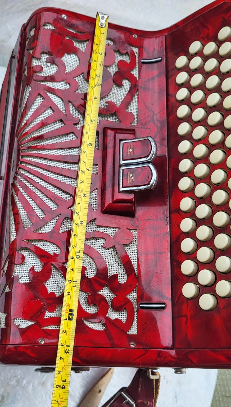 Strumenti musicali: Accordéon Adria Itália – Usato da Penthalaz venduto da EvandroLuz 4