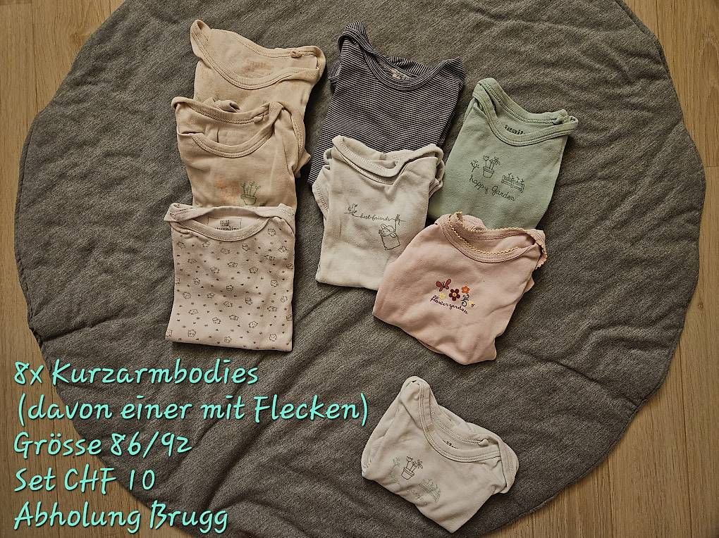 Kleiderpakete & -sets: Kinderkleider (Langarm und Kurzarmbodies) Grösse 86/92 – Gebraucht aus Brugg AG von man_cx5c 1