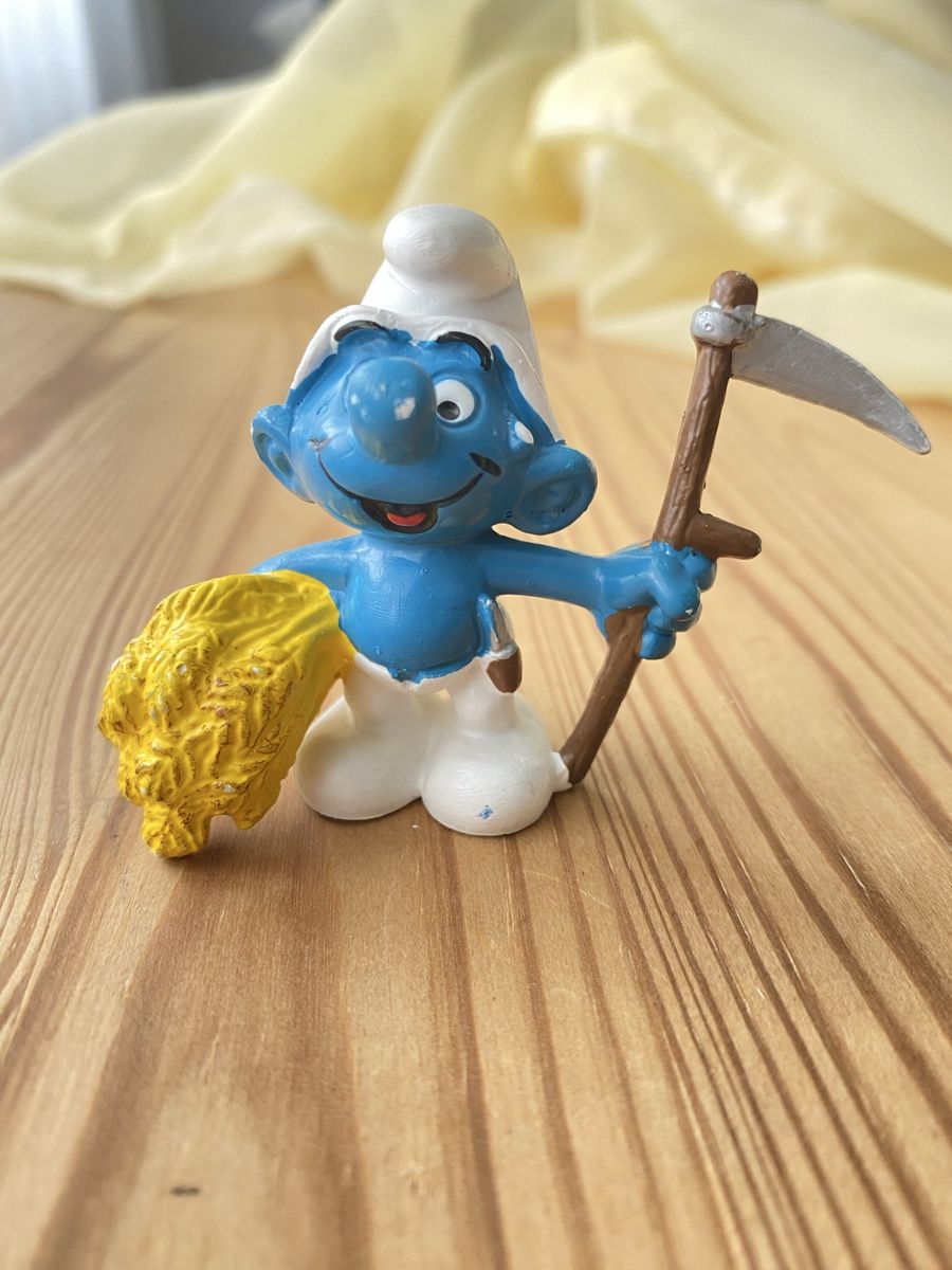Schleich Statuette: Schlumpf mit Garbe und Sense – Usato da Fehraltorf venduto da Marian4