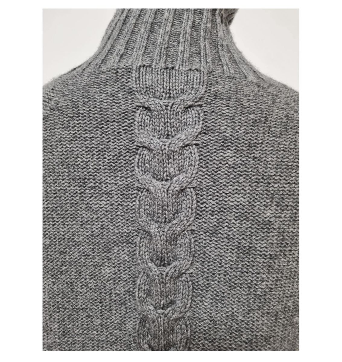 Max Mara Maglioni & Felpe: Max Mara Cacio cashmere/wool turtleneck sweater – Nuovo e nell'imballaggio originale da Küsnacht ZH venduto da oli_dr6q 4