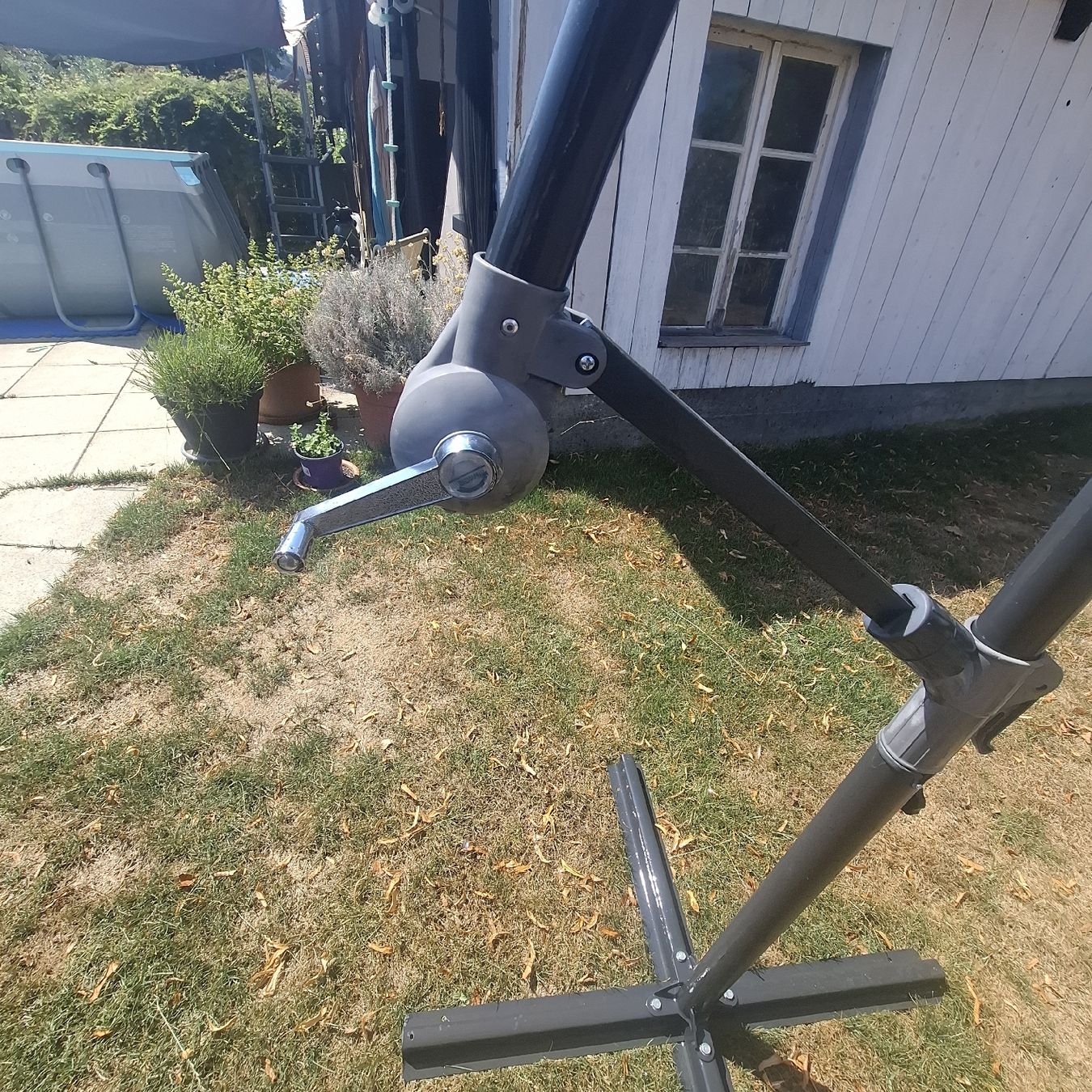 Sonnenschirme: Sonnenschirm Hängeschirm Aluminium Beige – Gebraucht aus Kyburg-Buchegg von Maria.G 3