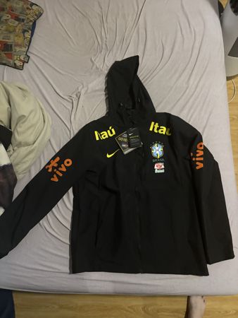 Nike brazil windbreaker