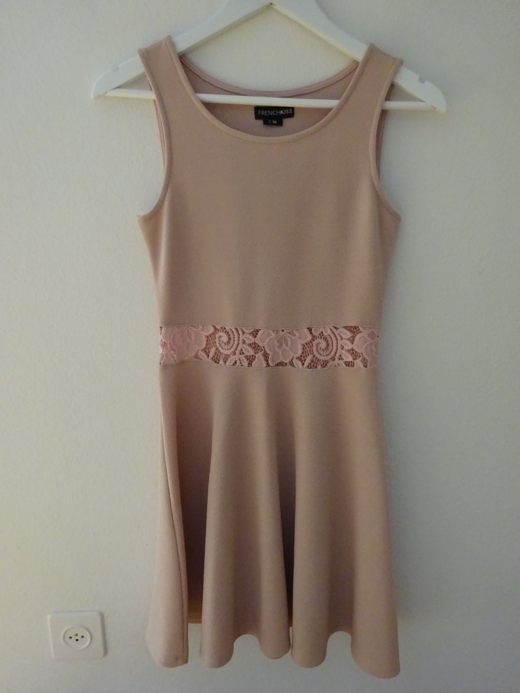 Vestiti: Kleid in Rosé Gr.S – Nuovo (secondo la descrizione) da Bern venduto da tsc_npc7