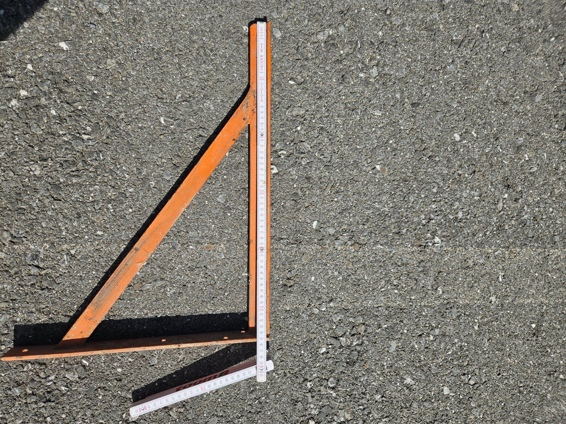 Poutres: 6 Regalträger, orange, gebraucht, robust. – D'occasion à Wilderswil par admiral066 2