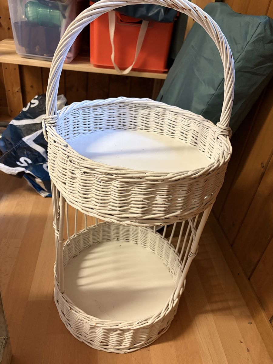 Altro per la casa: Etageren Korb weiss Shabby Chic – Usato da Winikon venduto da nad_vj75