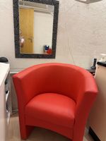 Sessel und Spiegel