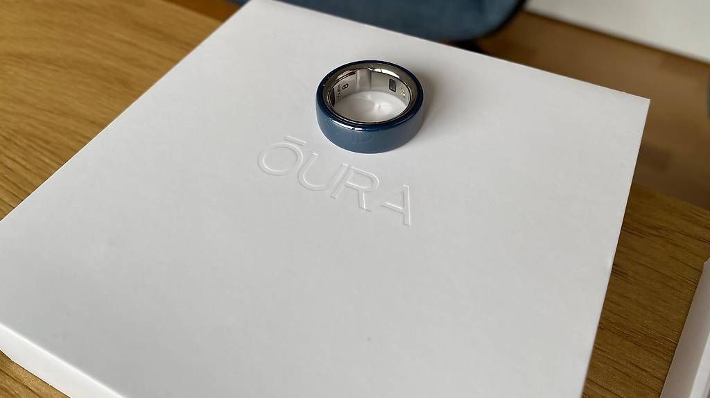 Oura Anelli: Oura Ring 4, Ceramic Midnight, Gr. 8 – Nuovo (secondo la descrizione) da Zürich venduto da huus.of.mari 2
