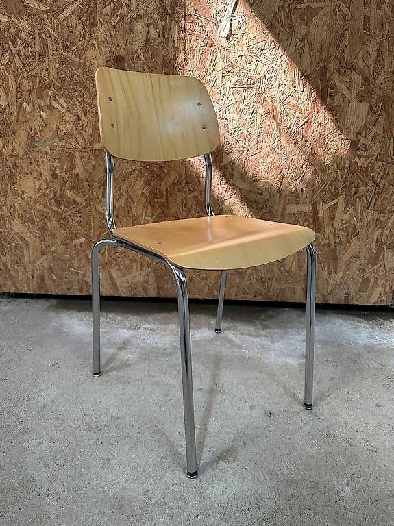 Sedie: Chaises d'écolier – Usato da Pomy venduto da jos_g6y8
