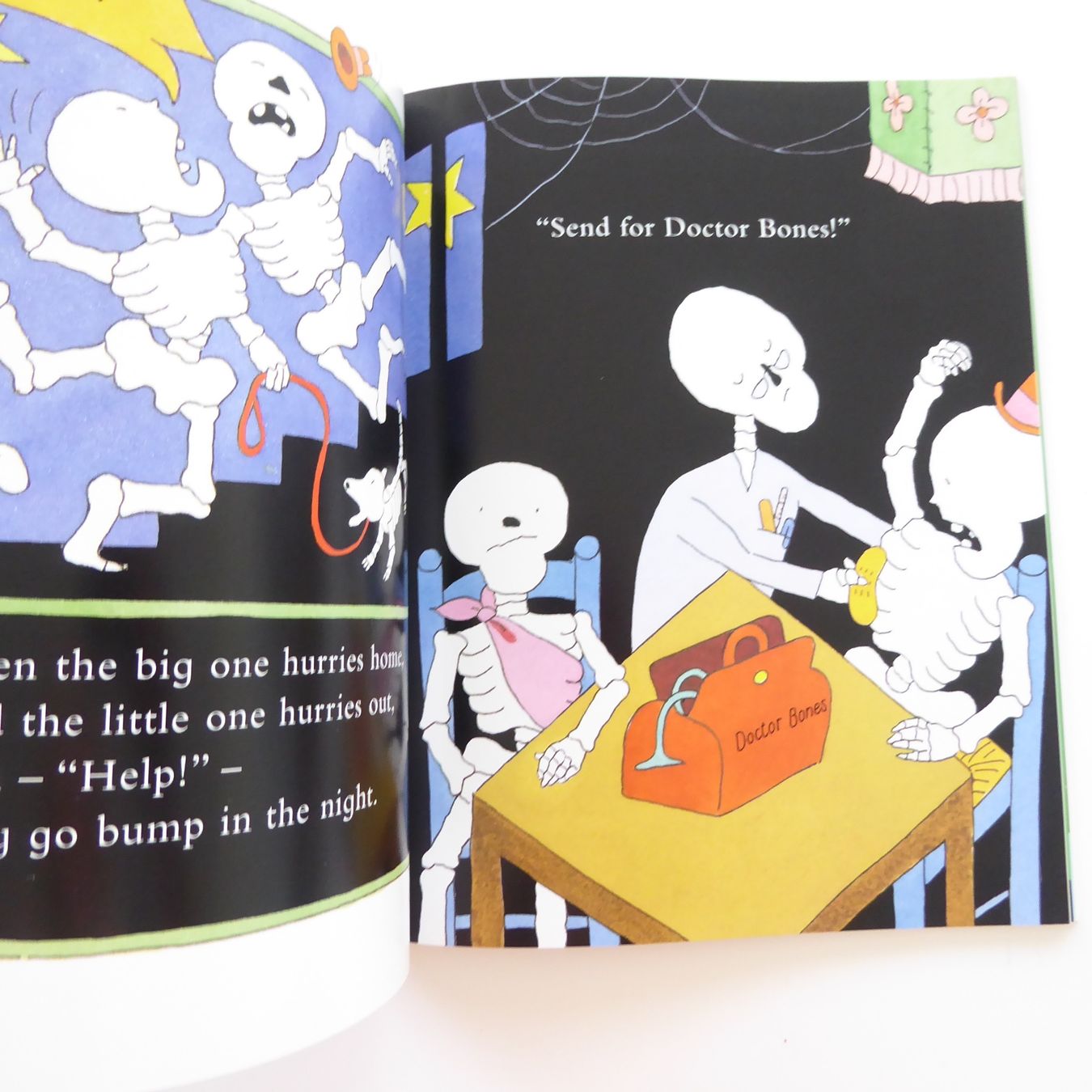 Bücher: Funnybones - A Brillant Bone-rattling Collection – Gebraucht aus Basel von Kunterbunt12 3