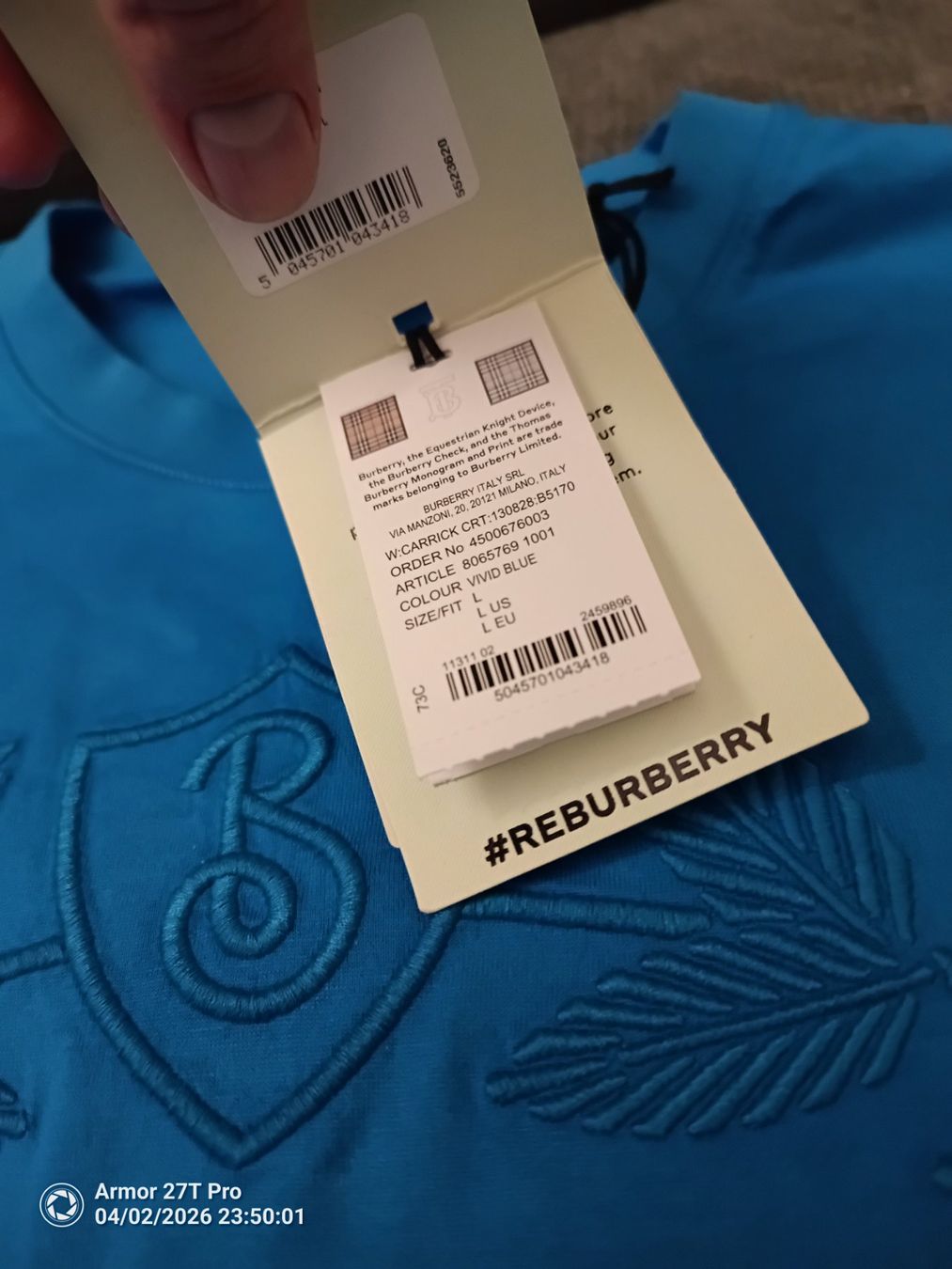 Burberry T-Shirts: Burberry T-Shirt, Neu mit Etikett, Grösse L, Top Zustand!... – Neu und originalverpackt aus Kloten von DerAndere456 1