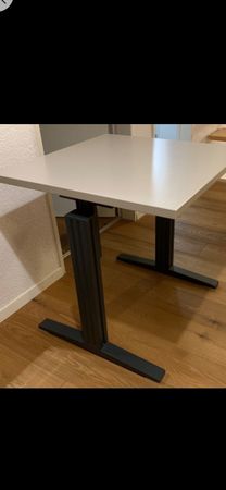 Büro-Tisch höhenberstelbar