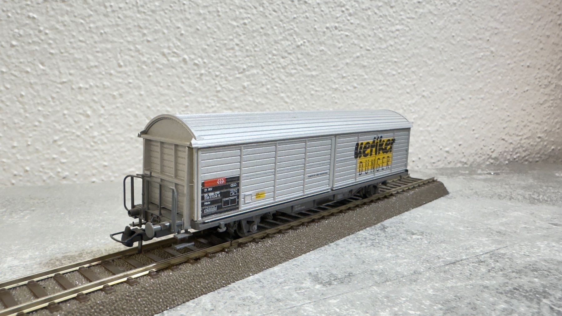 Märklin Modelleisenbahnen: Märklin Uetiker Dünger H0 / AC – Gebraucht aus Windlach von Kelebra 3