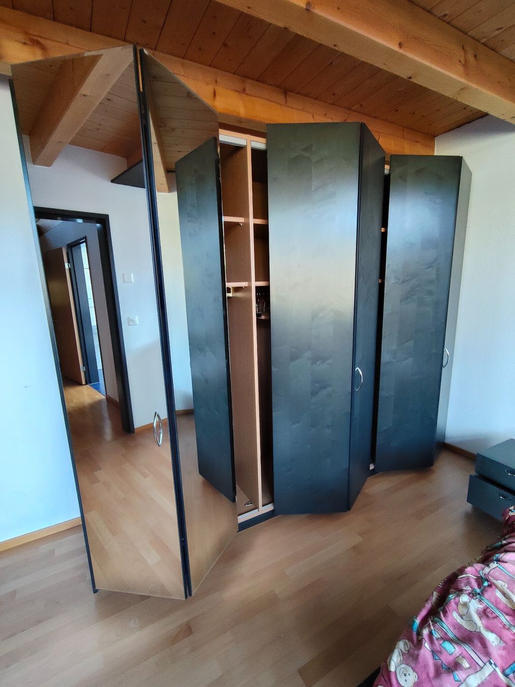 Schränke: Schrank – Gebraucht aus Triengen von RealX 1