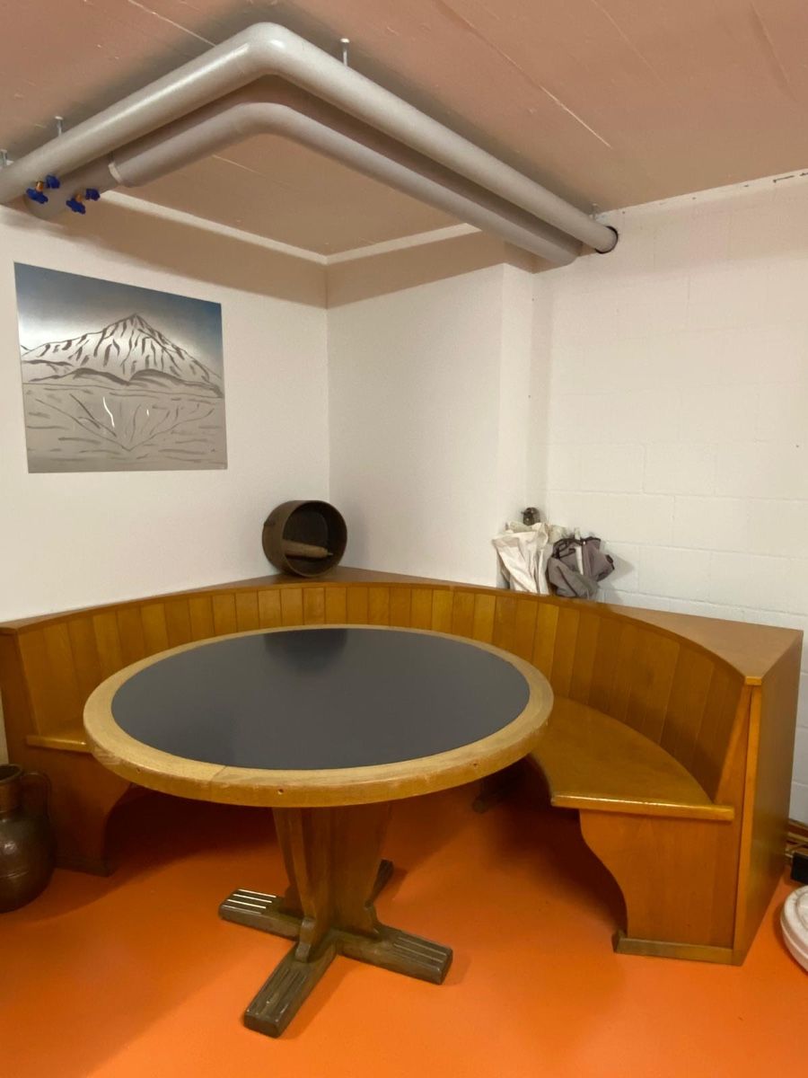 Tavoli: Eckbank mit Tisch – Usato da Interlaken venduto da Womolu 1