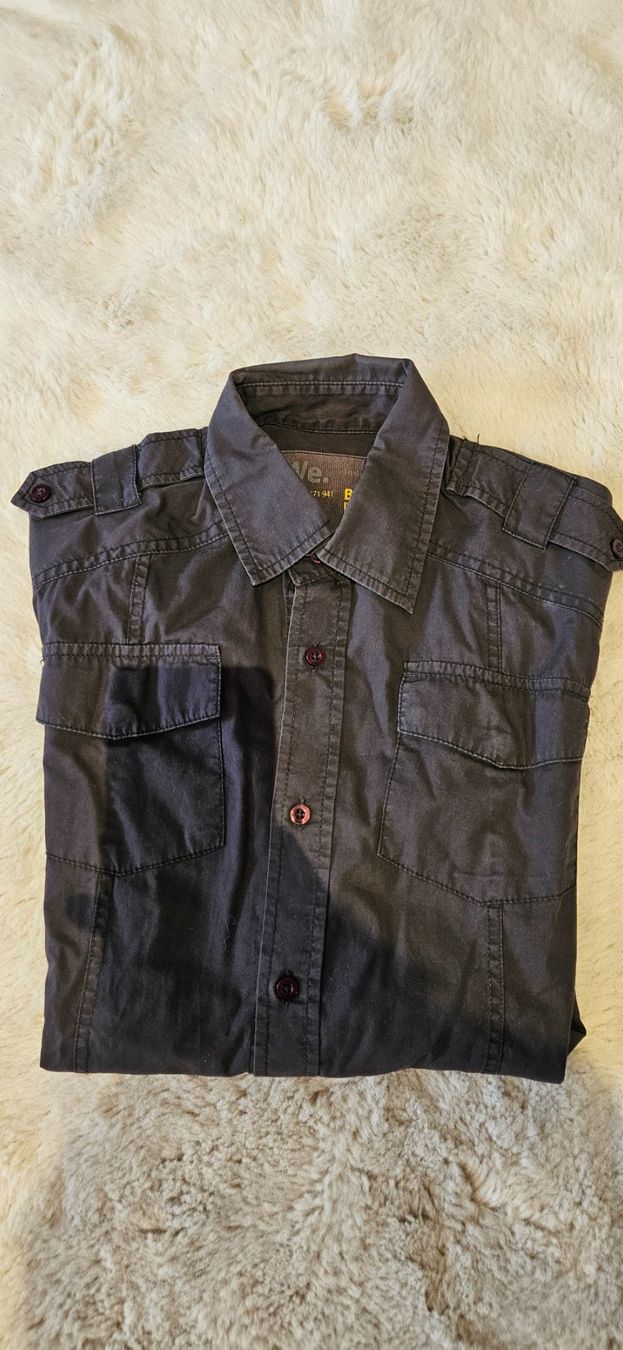 Camicie: Soldes de printemps - Chemise olive, taille S – Usato da Riddes venduto da LuXuriousExcess 9