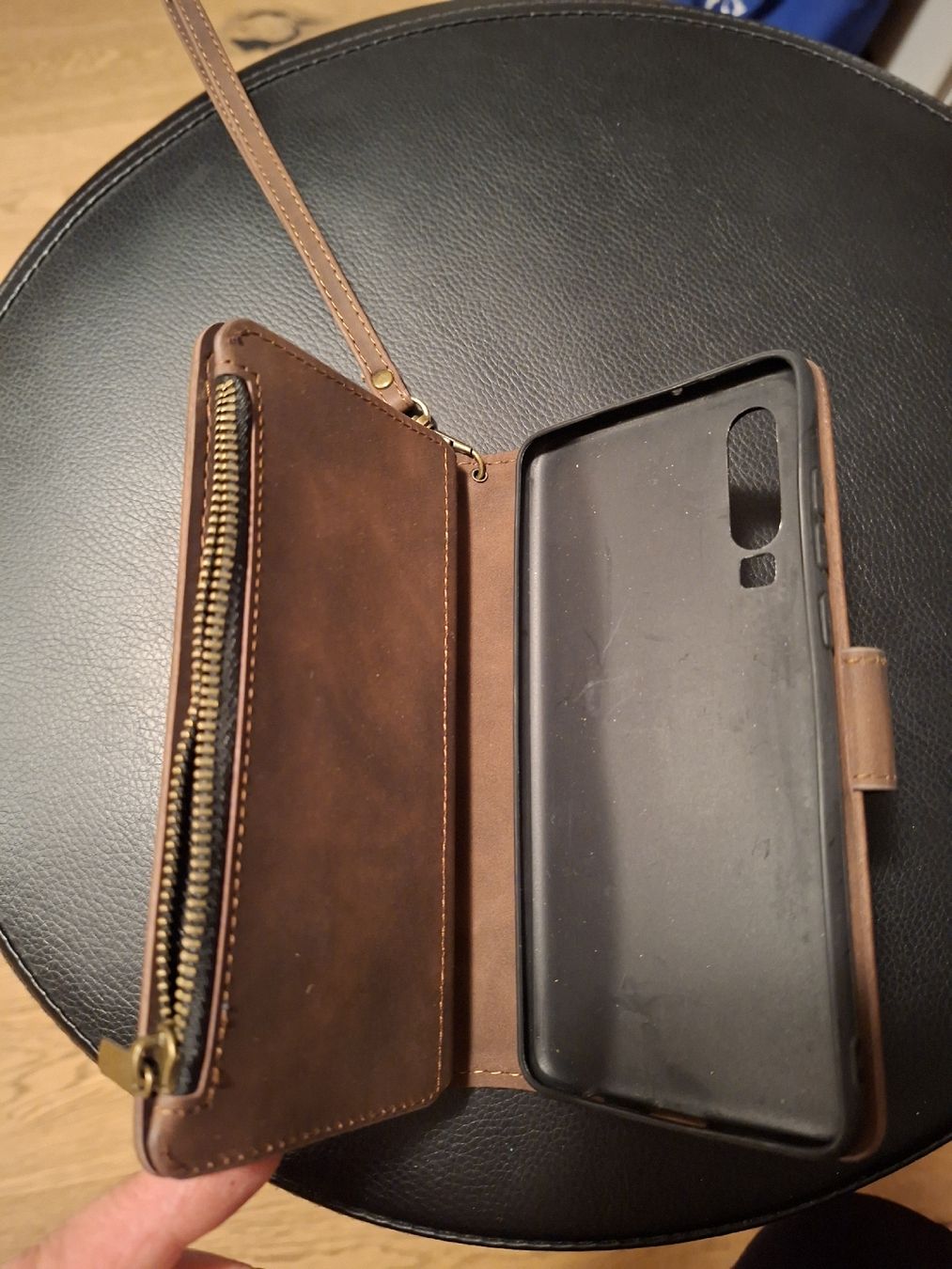 Huawei Cover & Protezioni schermo: Huawei P30 Cover – Usato da Flims Dorf venduto da Wuschel03