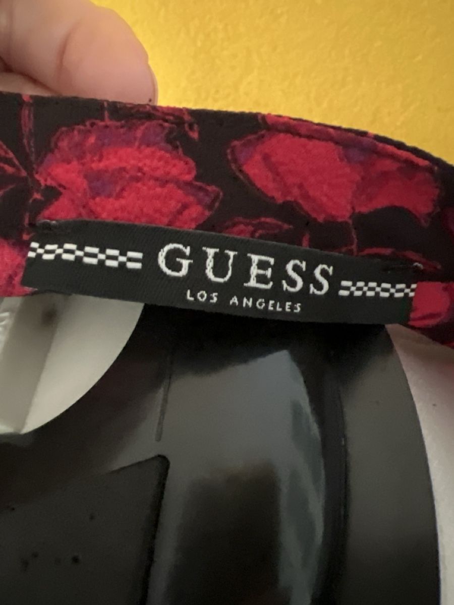 Guess Vestiti: Guess Kleid mit Blumenmuster, Grösse L – Usato da Therwil venduto da Miss-Moneypenny67 3