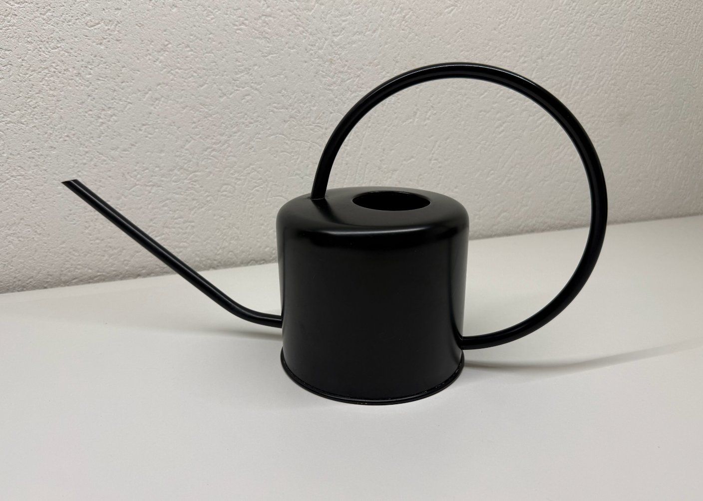 Annaffiatura & Irrigazione: Arrosoir noir en metal – Usato da Lausanne venduto da Chriv