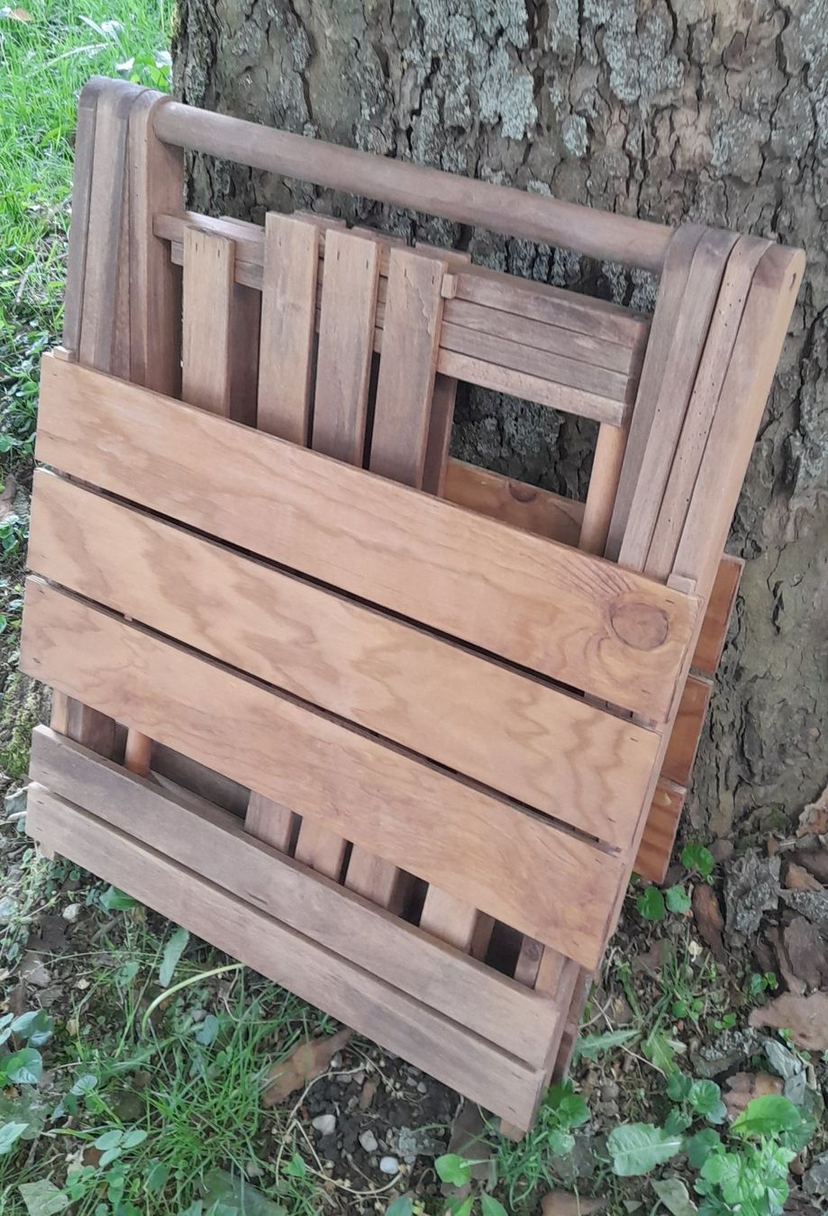Tavoli: Holz Gartentisch Klappbar mit 2 Hockern – Usato da Villmergen venduto da BRUMA57 4