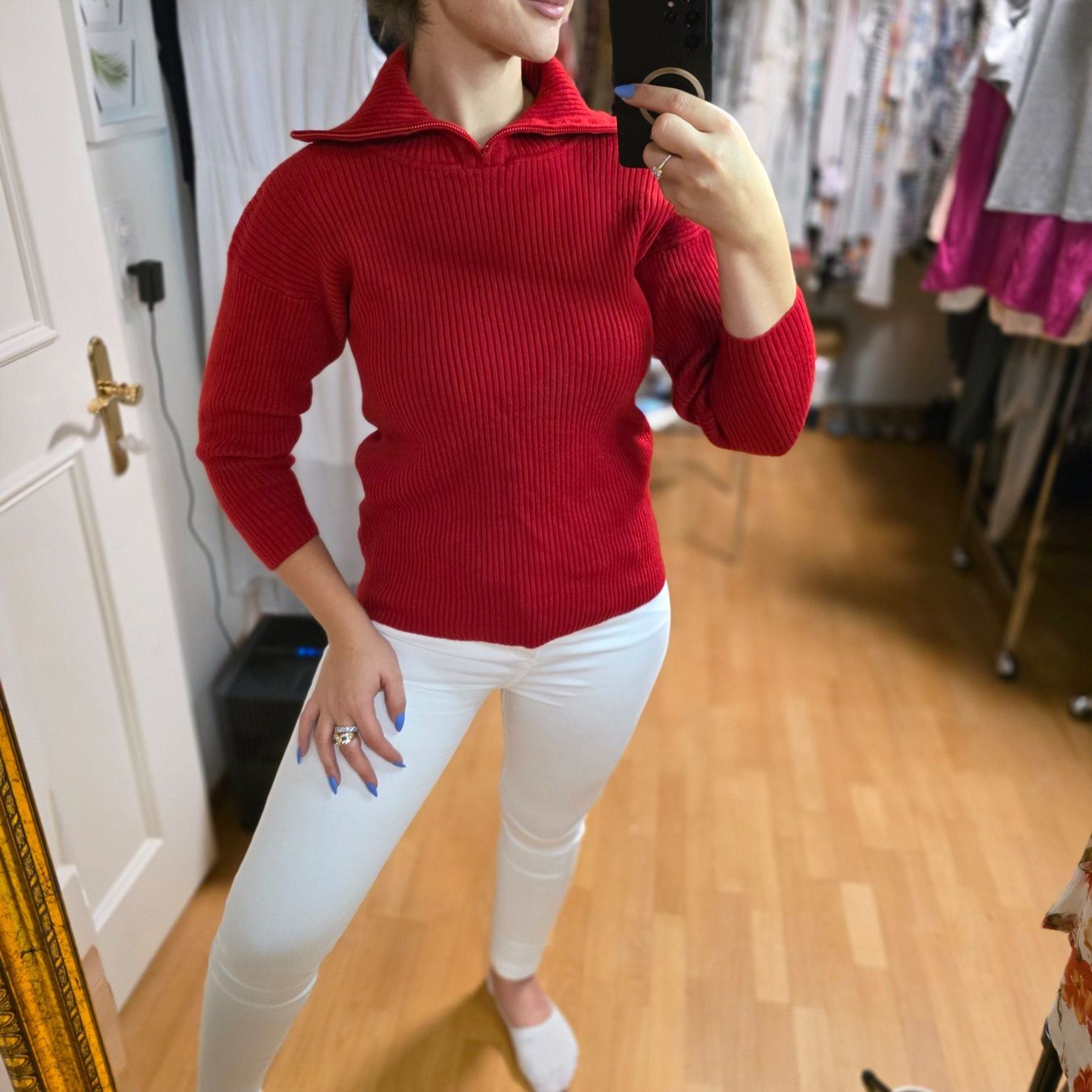 Pulls & Sweat-shirts: Roter Merino-Pullover mit Zipper-Rollkragen M – D'occasion à Wald ZH par CapLux 4